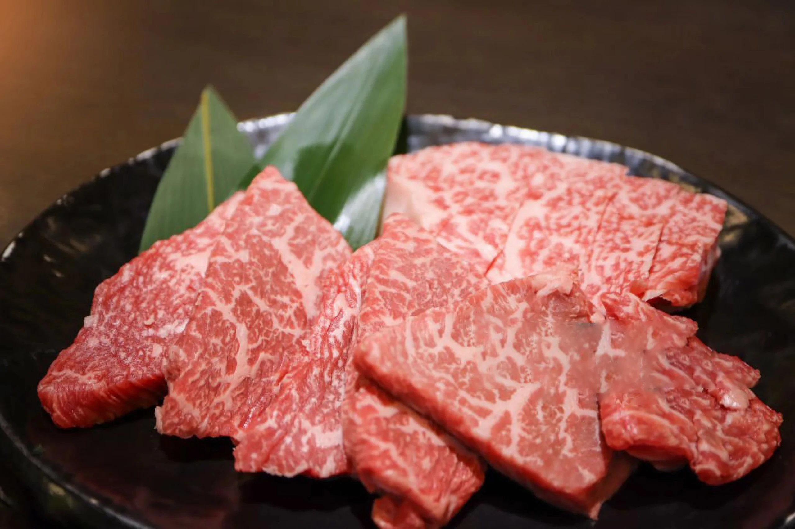 精心烤製的和牛燒肉成品